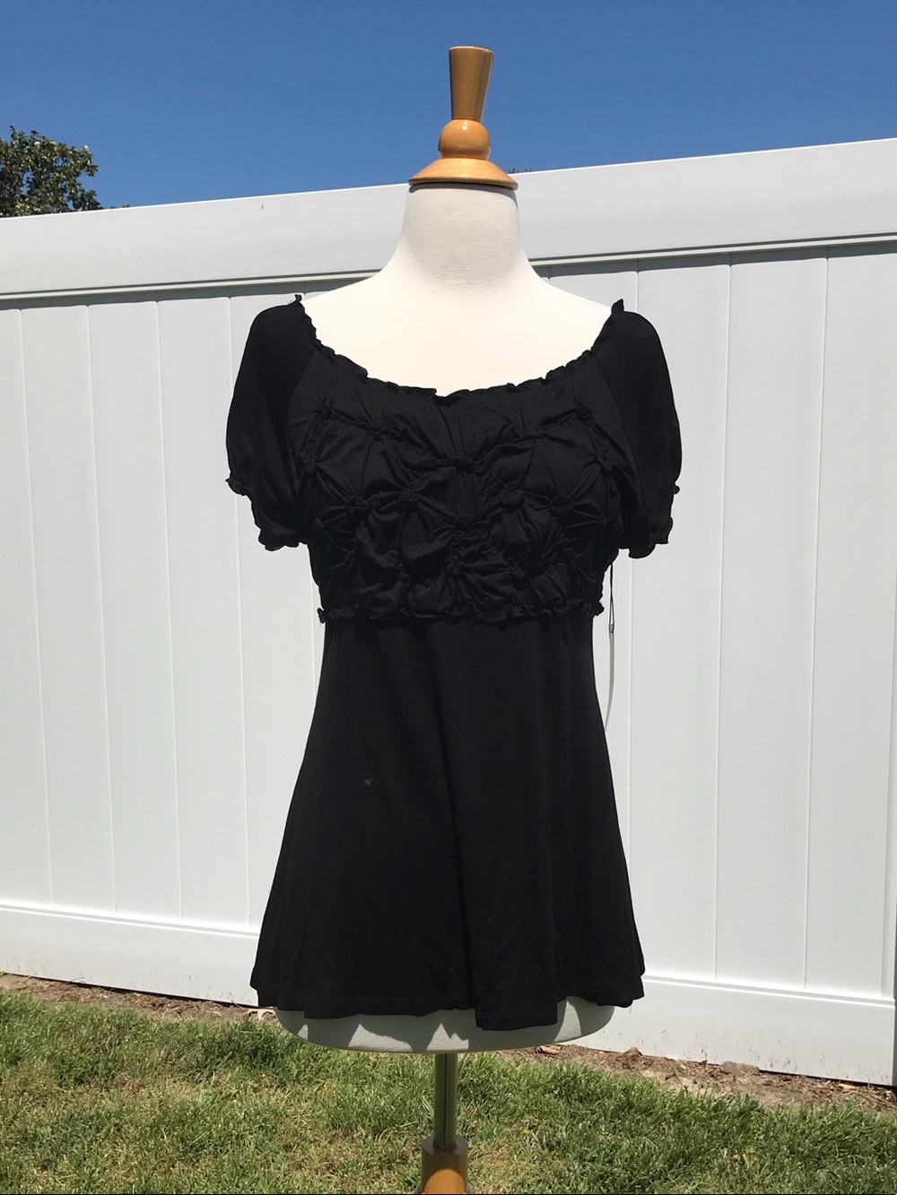 NWT Crosby. Black Smocked Bodice Short Sleeve Tunic Top Size Medium